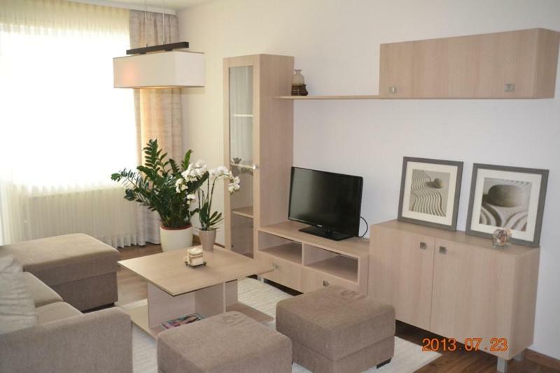 Apartamentai Dainu Siauliai  Ngoại thất bức ảnh